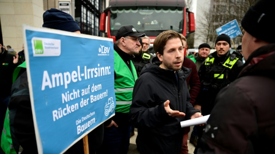Landwirte protestieren weiter f&uuml;r Beibehaltung von Agrardieselsubvention