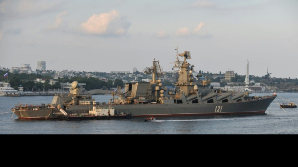 El buque insignia de Rusia en el Mar Negro sufre graves da&ntilde;os tras una explosi&oacute;n