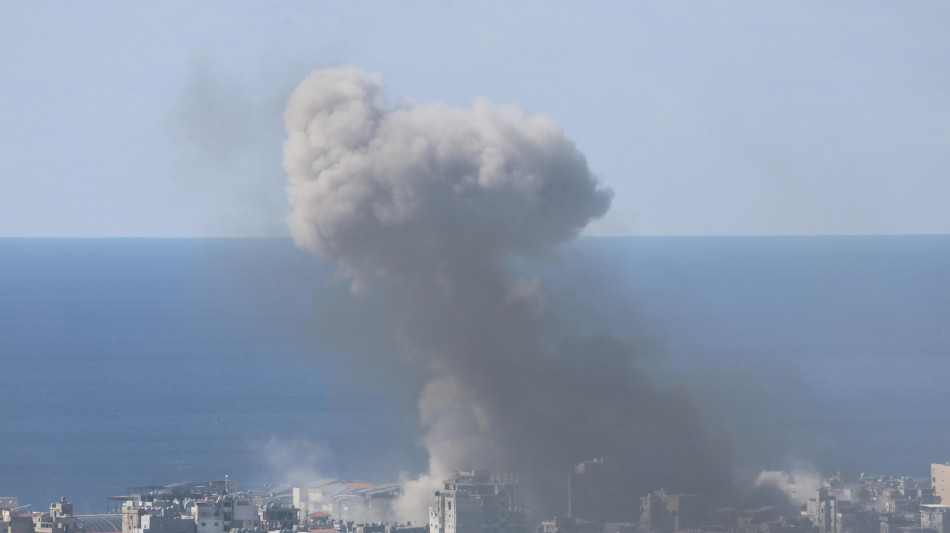 ++ Ucciso in Libano sotto le bombe il parroco di Qlayaa ++