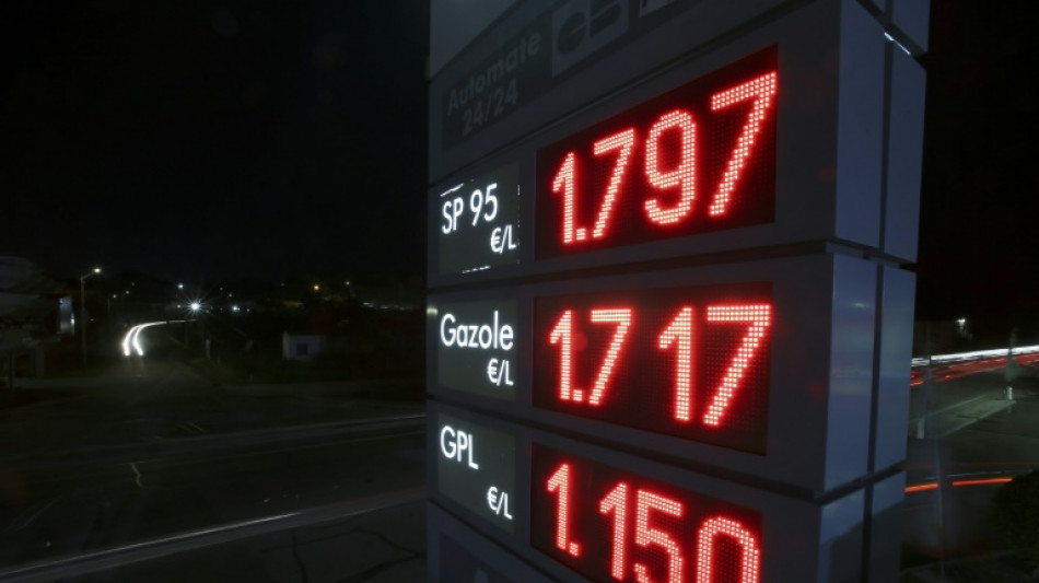 El precio del barril de petróleo Brent supera los 90 dólares por primera vez desde 2014