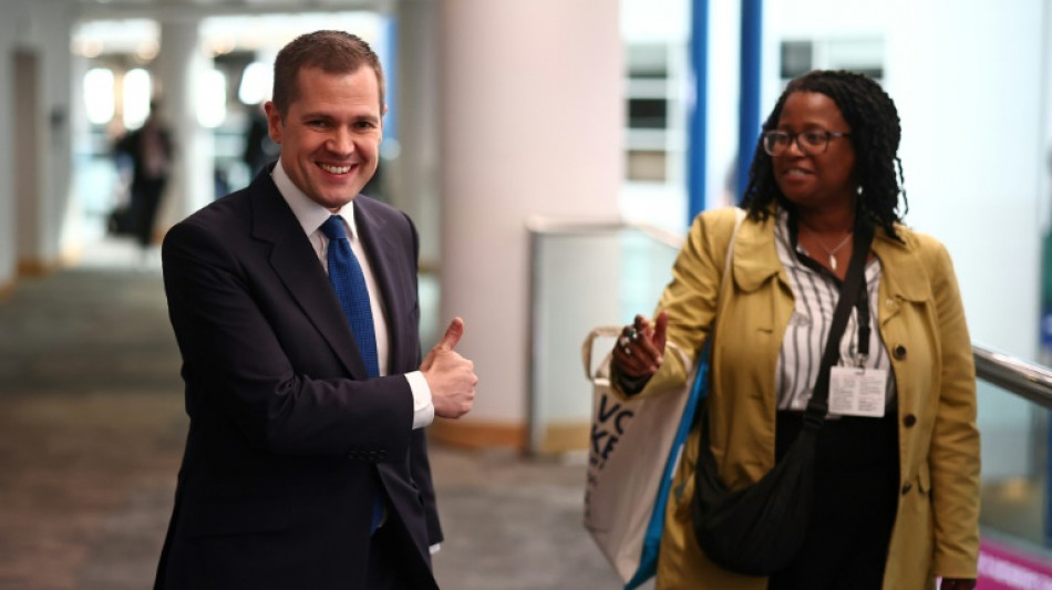 Les conservateurs britanniques en congr&egrave;s pour trouver un nouveau chef et "tirer les le&ccedil;ons" de la d&eacute;faite