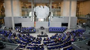 Bundestag beschlie&szlig;t umstrittenes neues Klimaschutzgesetz