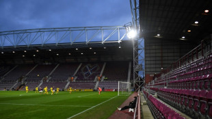 El Hearts derrota a los Celtic 3-1 y da otro paso hacia el t&iacute;tulo en Escocia