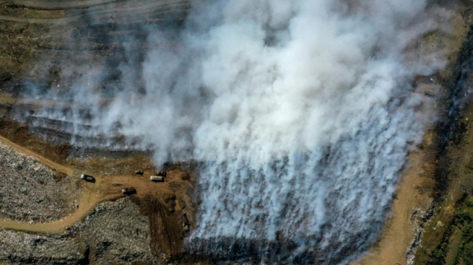 Riesiges Feuer auf Panamas gr&ouml;&szlig;ter M&uuml;lldeponie erzeugt giftige Rauchwolke