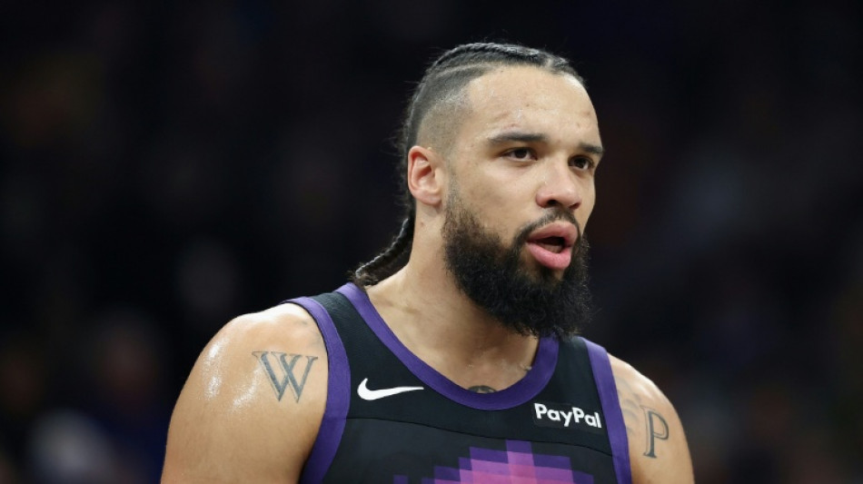 Suns forward Brooks banned one game for technical fouls