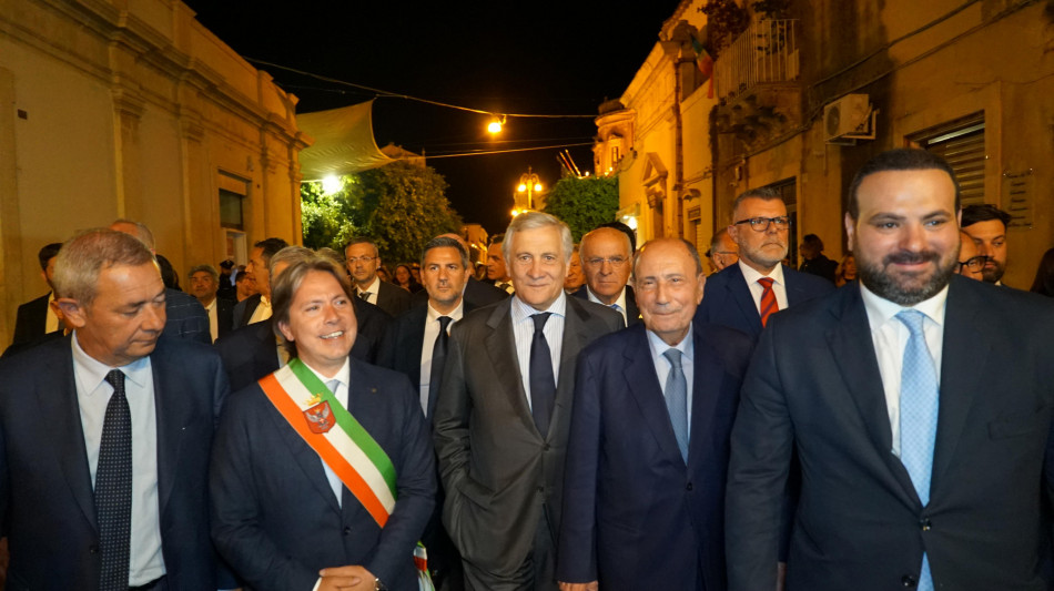 Tajani, l'Italia non è isolata, opposizione fa il suo gioco