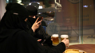 Pintes et cacahu&egrave;tes: en Arabie saoudite, un bar fait le plein, mais sans alcool