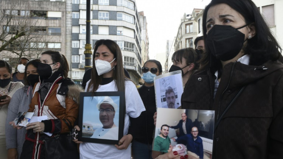 Chalutier naufrag&eacute;: les familles espagnoles des disparus r&eacute;clament la reprise des recherches