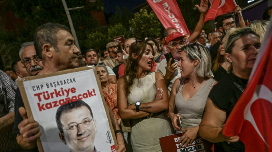 Freispruch f&uuml;r bei Protesten in der T&uuml;rkei festgenommene Fotojournalisten