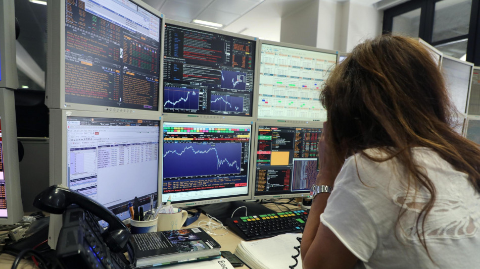 Borsa: Milano +0,58% con Bper che vola dopo i conti, gi&ugrave; Tim
