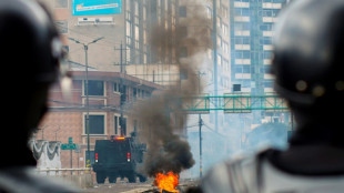 Choques entre ind&iacute;genas y polic&iacute;as en Quito; gobierno alerta sobre amenazas a la democracia