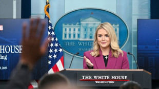 Karoline Leavitt, la "gen Z" trumpiste face aux journalistes