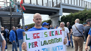 Sciopero e presidio all'ex Ilva di Taranto, 'basta con ricatti'