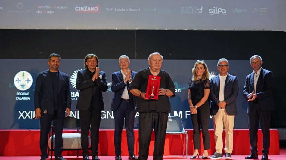 Banfi, 'ho proposto una sceneggiatura a Kevin Spacey, la gireremo in Calabria'