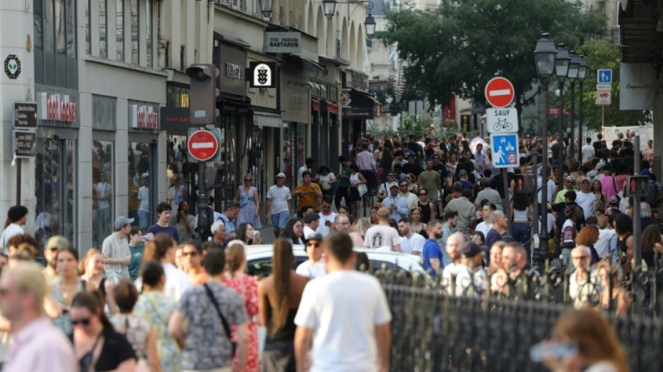 Bilan de la Fête de la musique: des piqûres et plus de 300 gardes à vue
