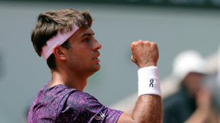 Roland Garros: Cobolli agli ottavi, battuto Tien in tre set