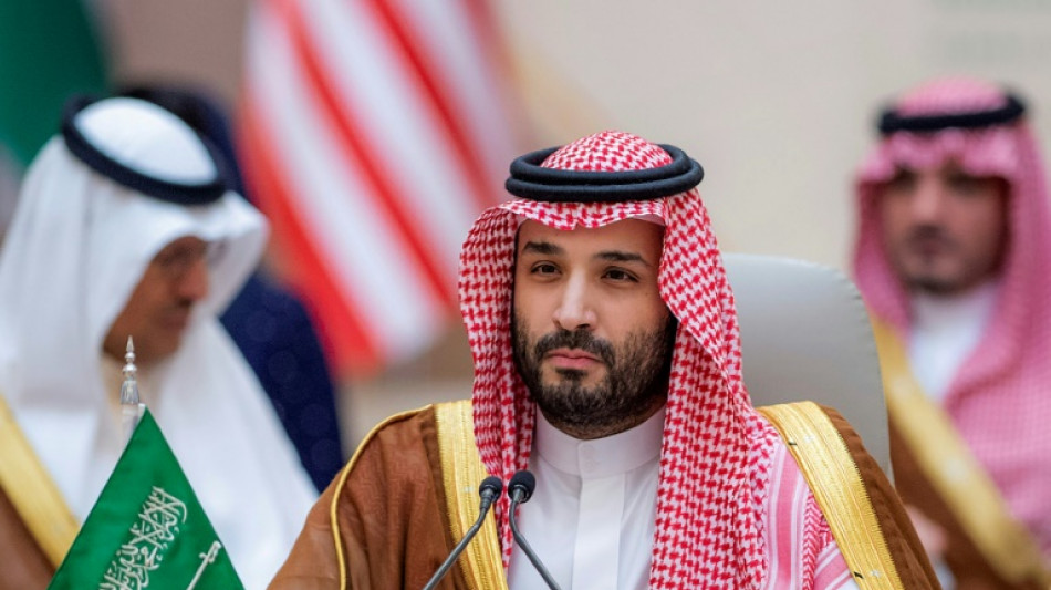 Macron re&ccedil;oit le prince h&eacute;ritier saoudien, malgr&eacute; Khashoggi et la col&egrave;re des d&eacute;fenseurs des droits humains