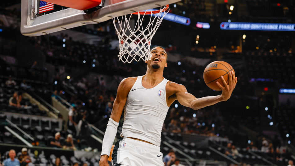 Nba: playoff, gli Spurs battono i Thunder e portano la serie sul 2-2