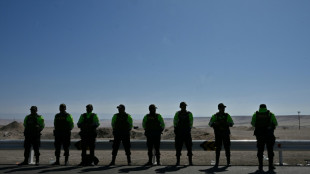 Pr&eacute;-candidato &agrave; Presid&ecirc;ncia do Peru sai ileso de ataque a tiros