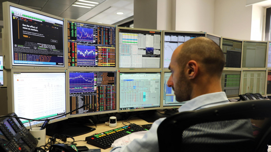 Lo spread tra Btp e Bund apre poco mosso a 70 punti