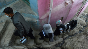 Grupo afgano antitalibán niega haber matado a trabajadores sanitarios