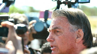 Aumenta a pressão sobre Bolsonaro, que deverá usar tornozeleira eletrônica
