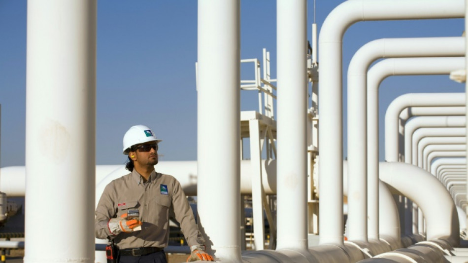 Saudi-Arabien drosselt &Ouml;lproduktion einen weiteren Monat lang 