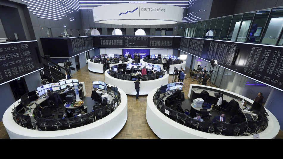 Borsa: l'Europa sale e dollaro debole, si guarda a mosse su dazi