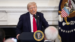Trump, l'inflazione è bassa, Fed tagli i tassi di tre punti
