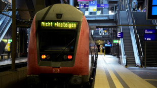 Tarifkonflikt bei der Bahn: Lokf&uuml;hrer pochen auf 35-Stunden-Woche