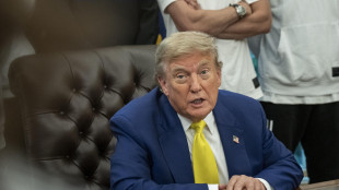 Wsj, Trump ha approvato piani d'attacco ma dà altro tempo a Iran