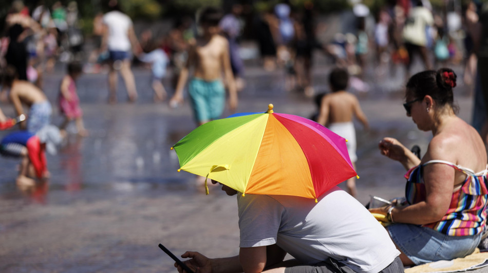 Ondata di caldo in Gb in leggero calo, ma gli annegamenti salgono ad almeno 6