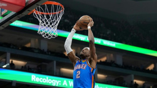 Gilgeous-Alexander recebe seu primeiro prêmio de MVP da NBA