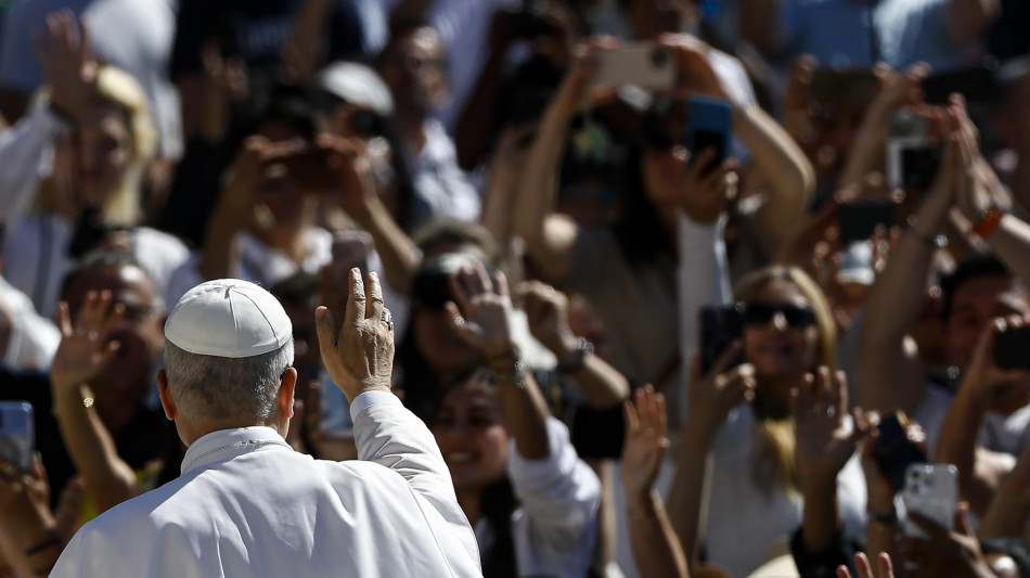 Il Papa, fermare la guerra in Ucraina, ora dialogo e pace