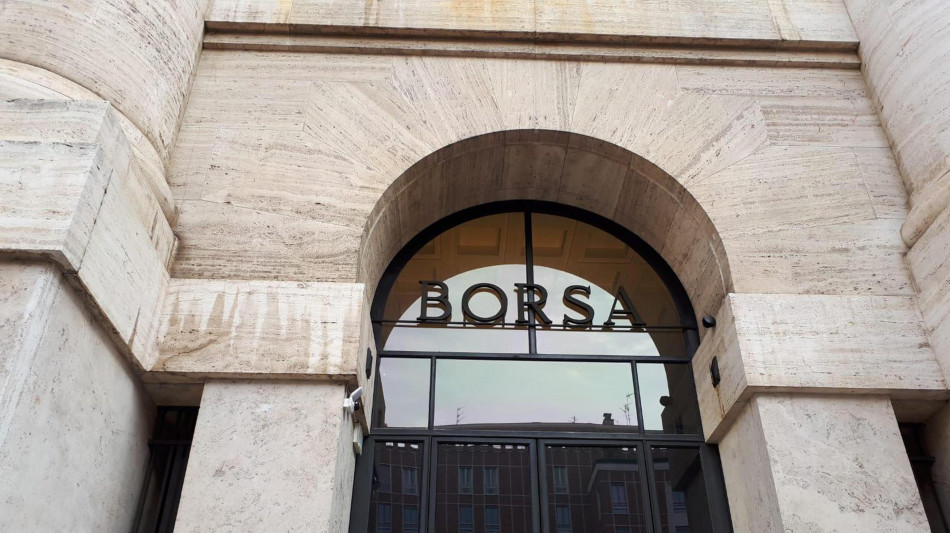Borsa: l'Europa calma attende chiarezza sui dazi, Milano +0,3%