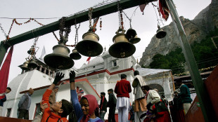 India, obbligo di bere urina di mucca per visitare tempio di Gangotri