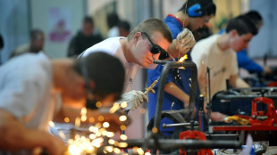 Besch&auml;ftigte in Deutschland arbeiteten vergangenes Jahr so viel wie nie seit 1991