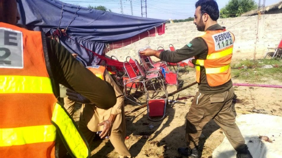 Suicide blast kills at least 39 at Pakistan political gathering
