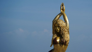 Barranquilla ergue est&aacute;tua em homenagem a Shakira, sua filha favorita