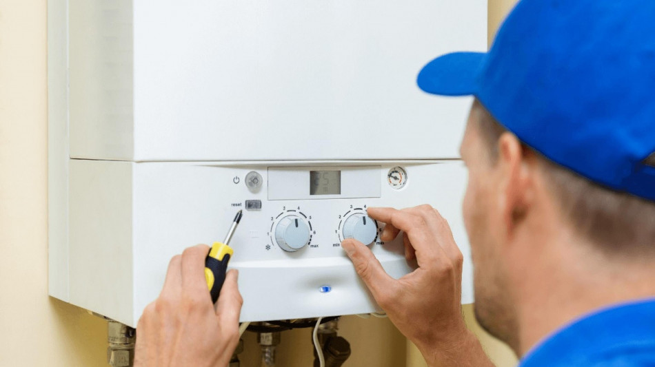 L'Ue propone il rinvio di un anno della stretta sul metano