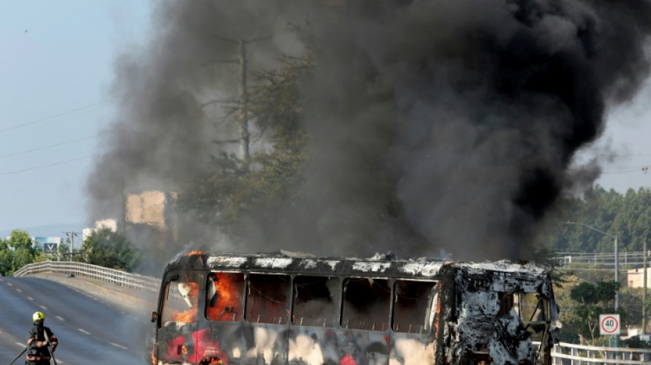 Ola de violencia sacude M&eacute;xico despu&eacute;s de la muerte del narco "El Mencho" Oseguera