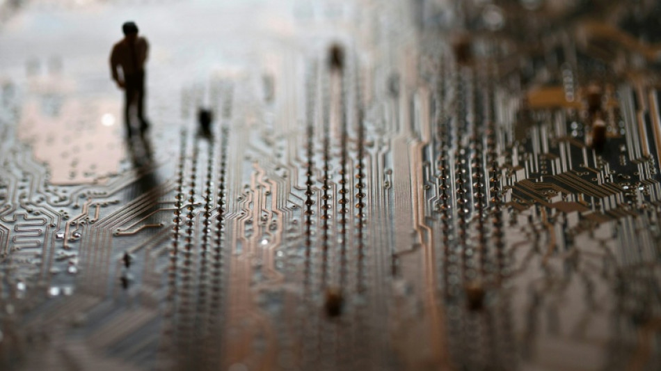 Weiterbildung als Schlüssel: Gewerkschaft und Handwerk fordern mehr Unterstützung