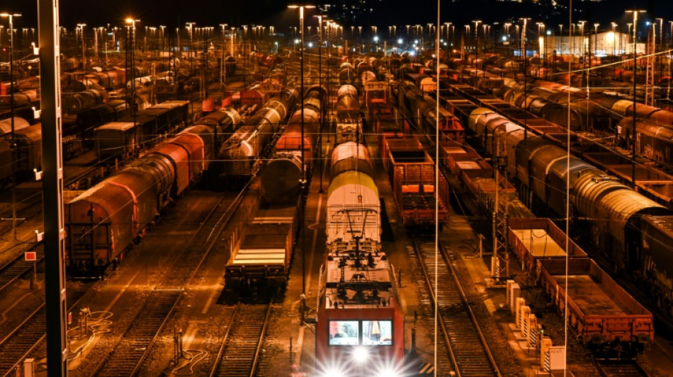 Landesarbeitsgericht Hessen ber&auml;t kurz vor Streikbeginn zu DB-Eilantrag gegen GDL