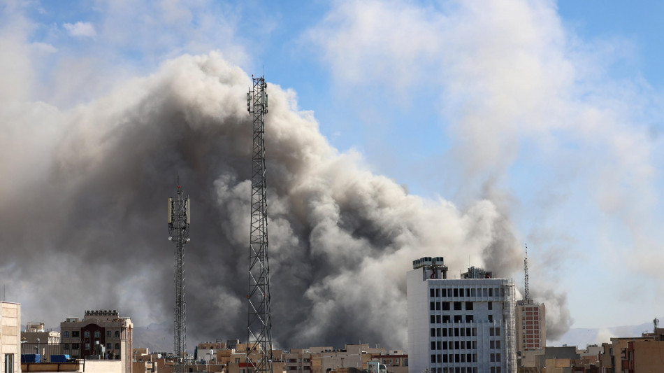 Idf, 'abbiamo iniziato a colpire il cuore di Teheran'
