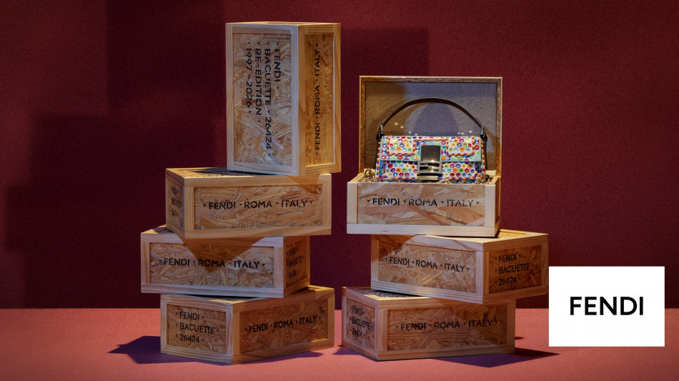 La nuova baguette di Fendi come un'opera d'arte alla Design Week