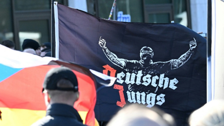 Razzia bei Rechtsextremisten in Deutschland und der Schweiz - Ein Haftbefehl