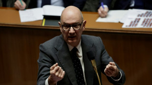 La agencia de calificaci&oacute;n Moody's mantiene la nota de Francia, pero baja su perspectiva