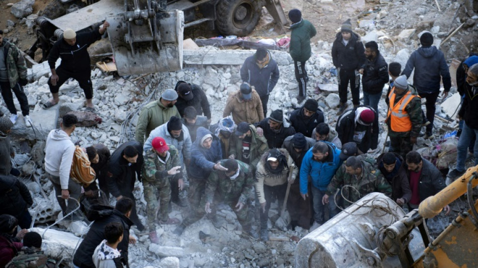 S&eacute;isme en Turquie et Syrie: plus de 11.200 morts, les secouristes toujours &agrave; l'oeuvre