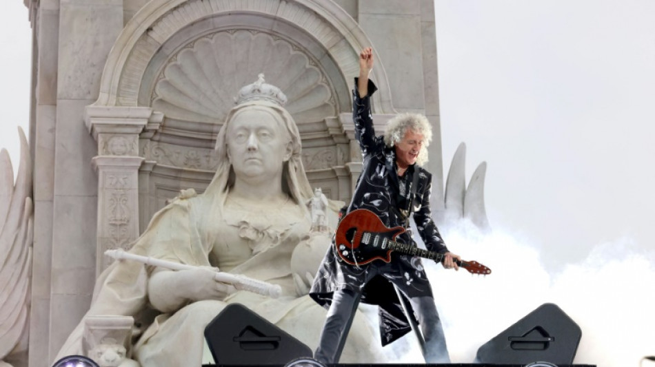 Rockband Queen eröffnet Konzert zur Feier des Thronjubiläums von Elizabeth II.