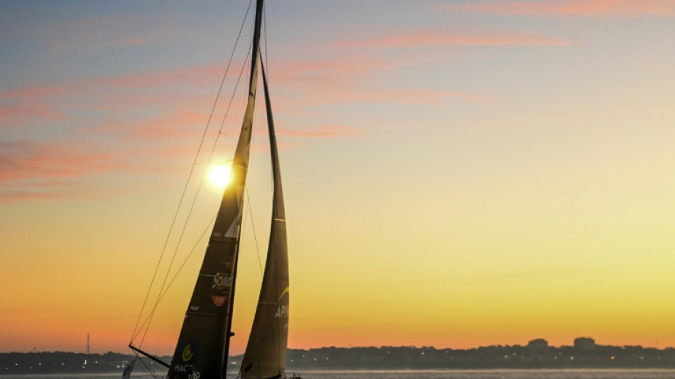 "On l'a eu le Vend&eacute;e Globe": Charlie Dalin triomphe aux Sables-d'Olonne